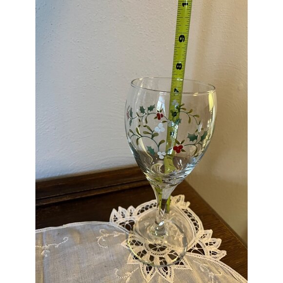 Pfaltzgraff Winterberry Wine Glass - Picture 4 of 4